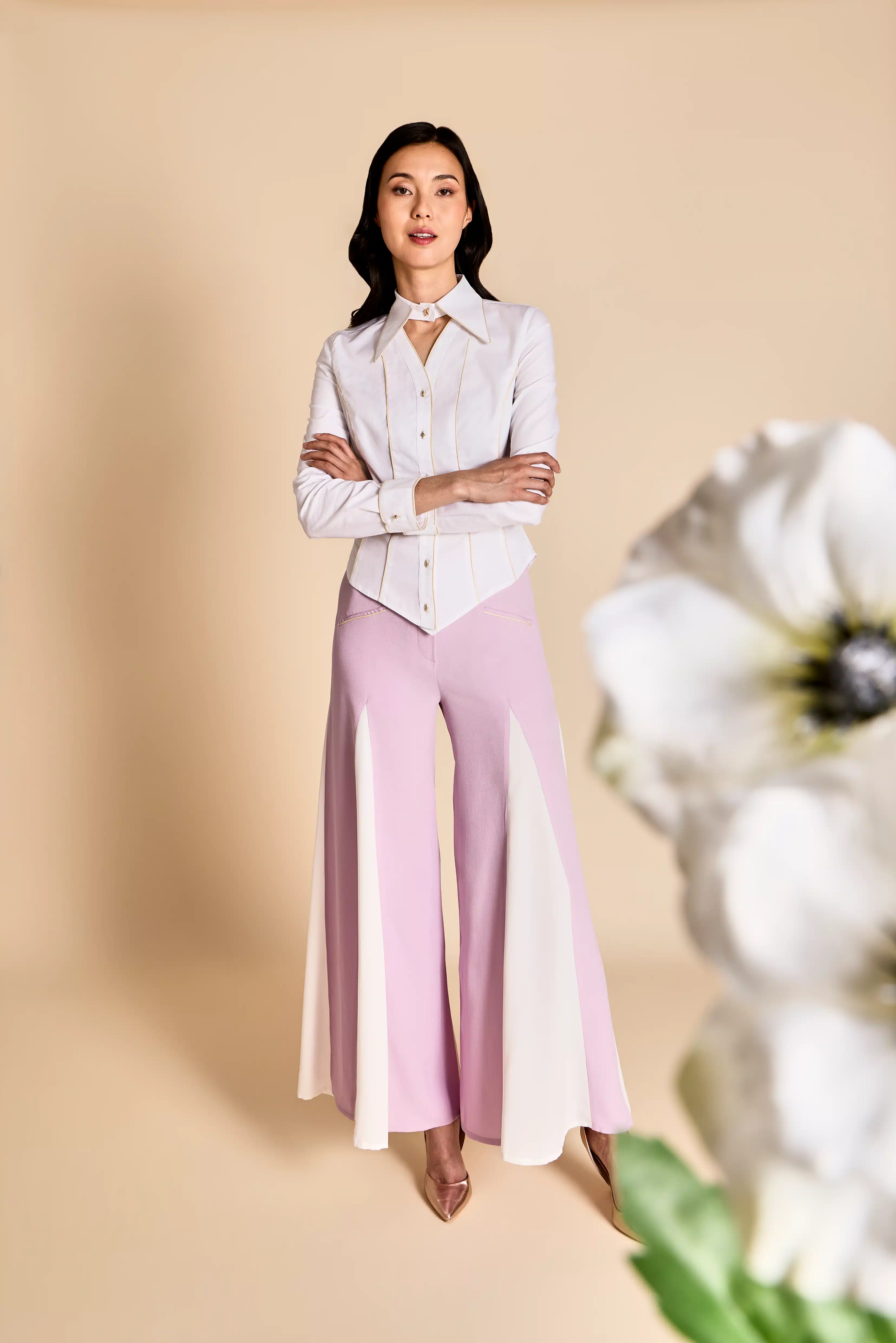 clecle-salle-des-silhouettes-anthonia-chemise-pantalon-daphne-galerie